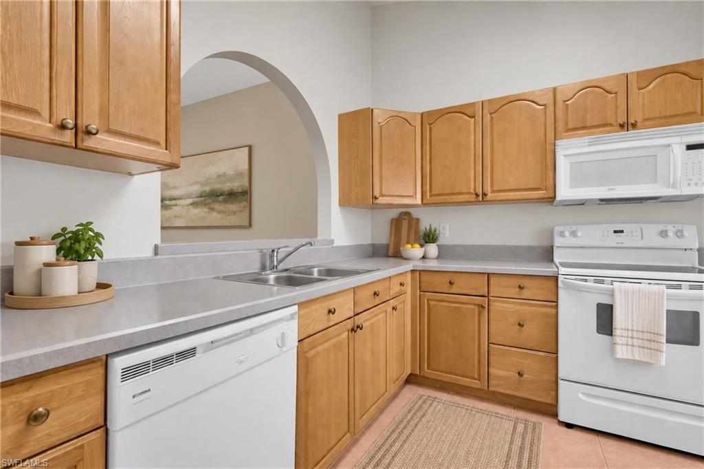 2261 Somerset Ridge Dr 203 Property Photo 7