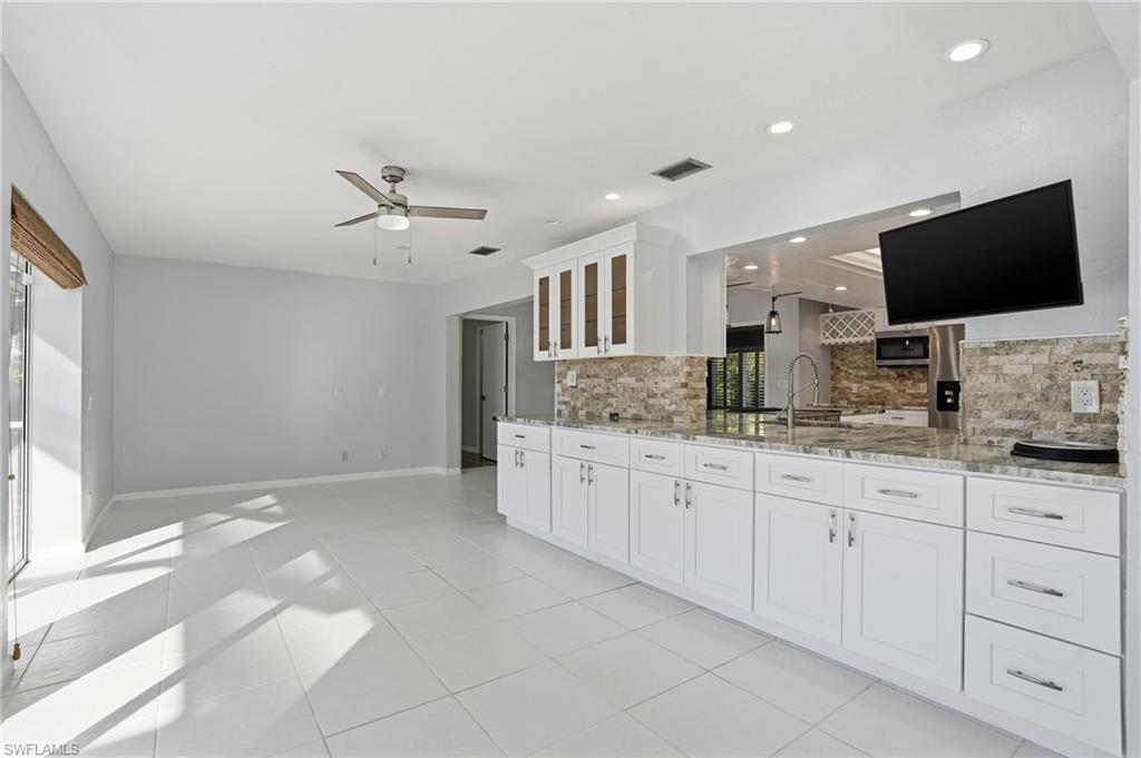 5964 Baker Ct Property Photo 18