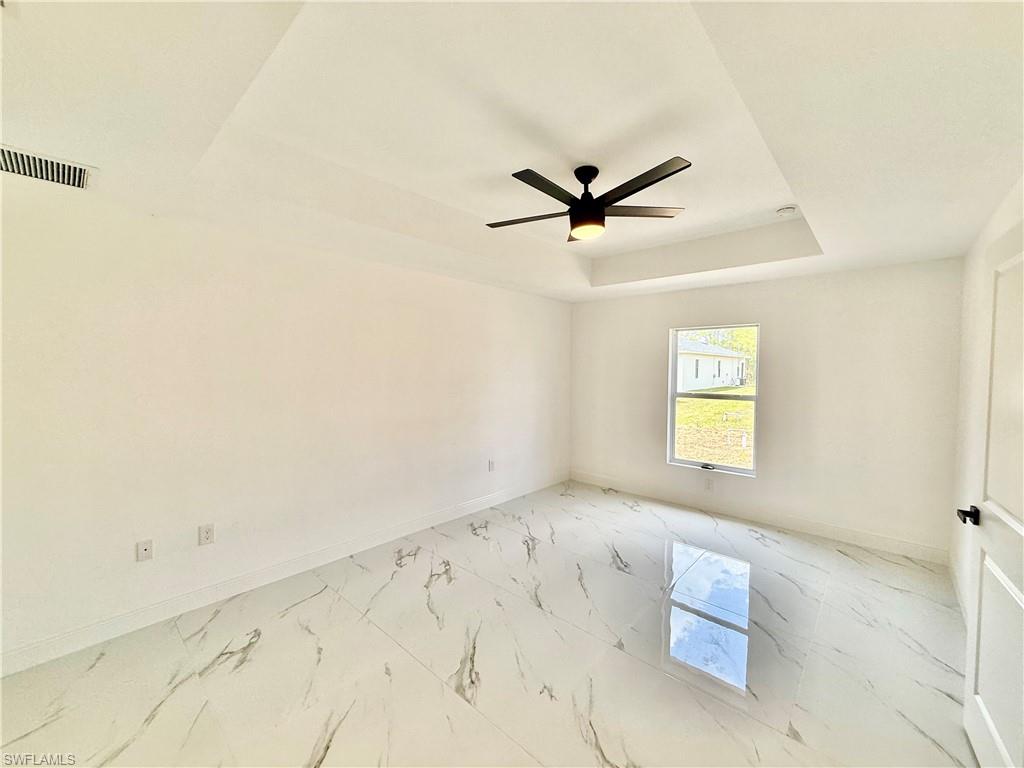 2600 26th St W Property Photo 19