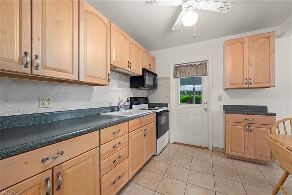 16 Dawn Flower Cir Property Photo 11