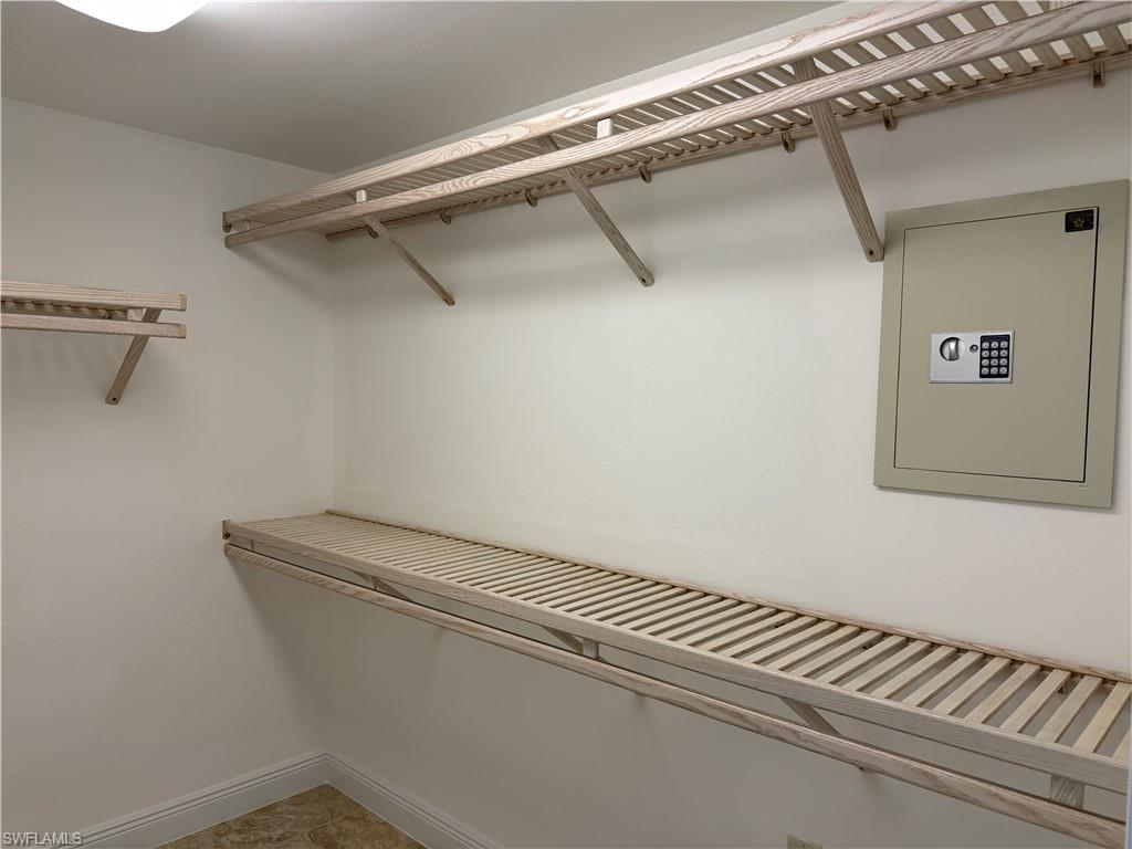 2104 W First St 1802 Property Photo 17