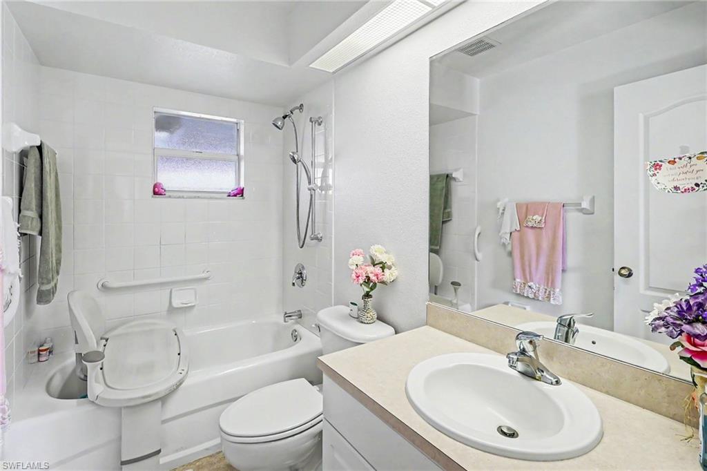 1108 Se 13th Pl Property Photo 20