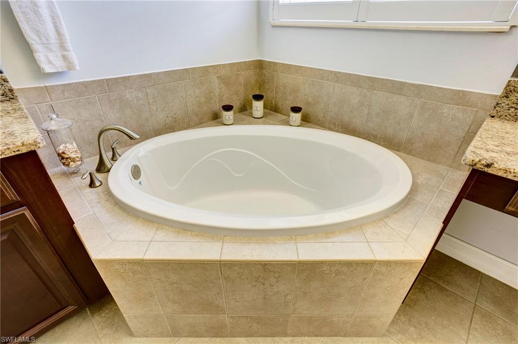 12710 Olde Banyon Blvd Property Photo 24