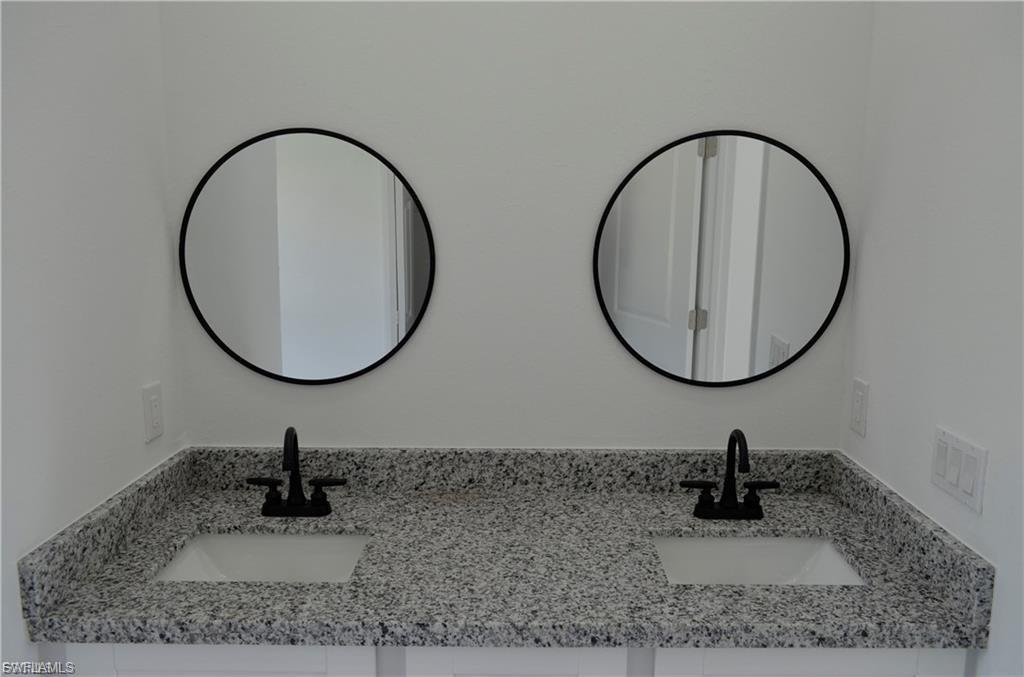 2611 Carol Pl Property Photo 9