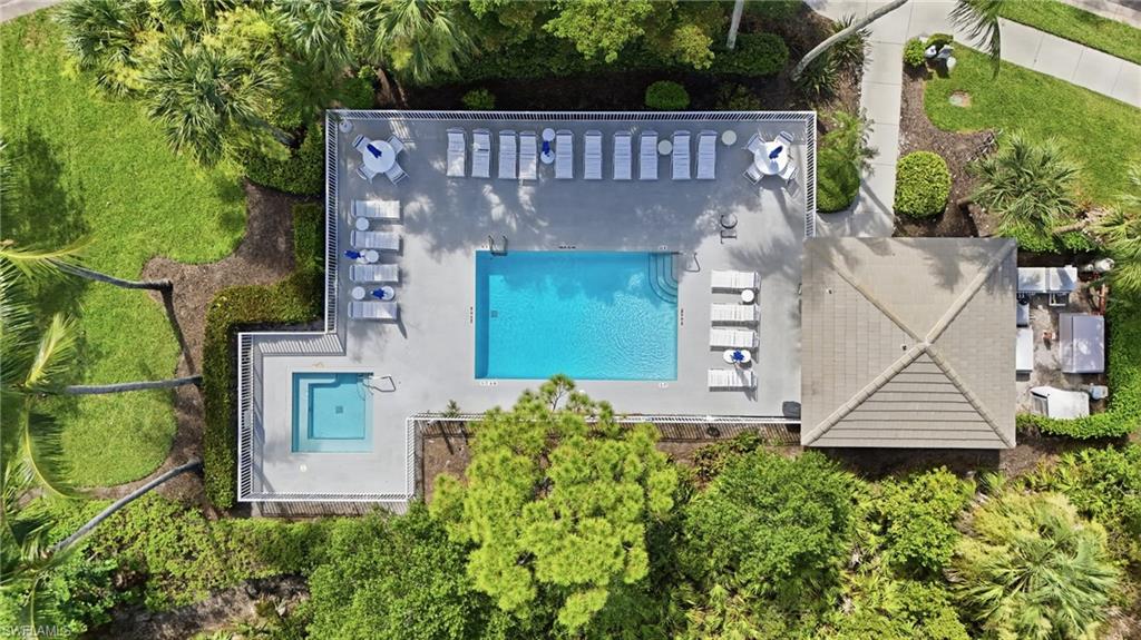 710 Tarpon Cove Dr 203 Property Photo 4
