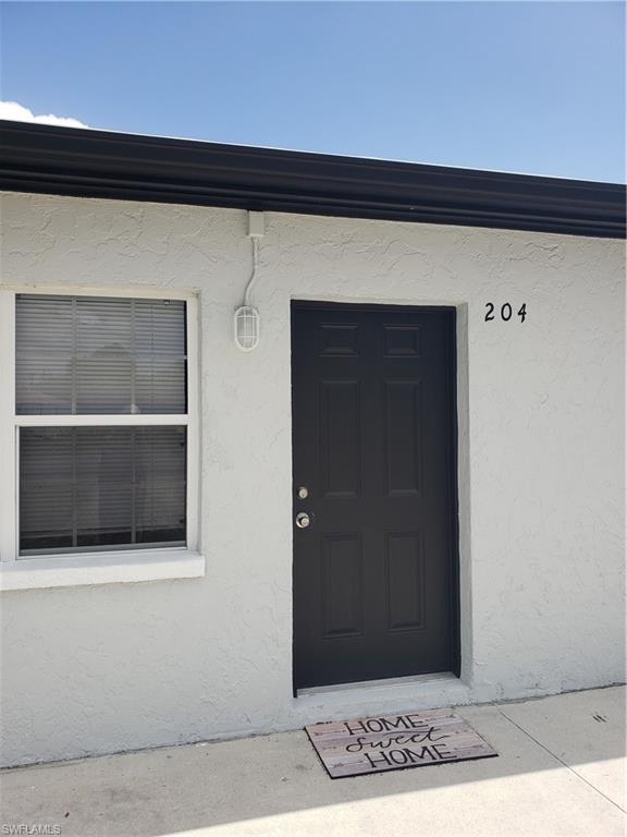 204 1st St Property Photo 3