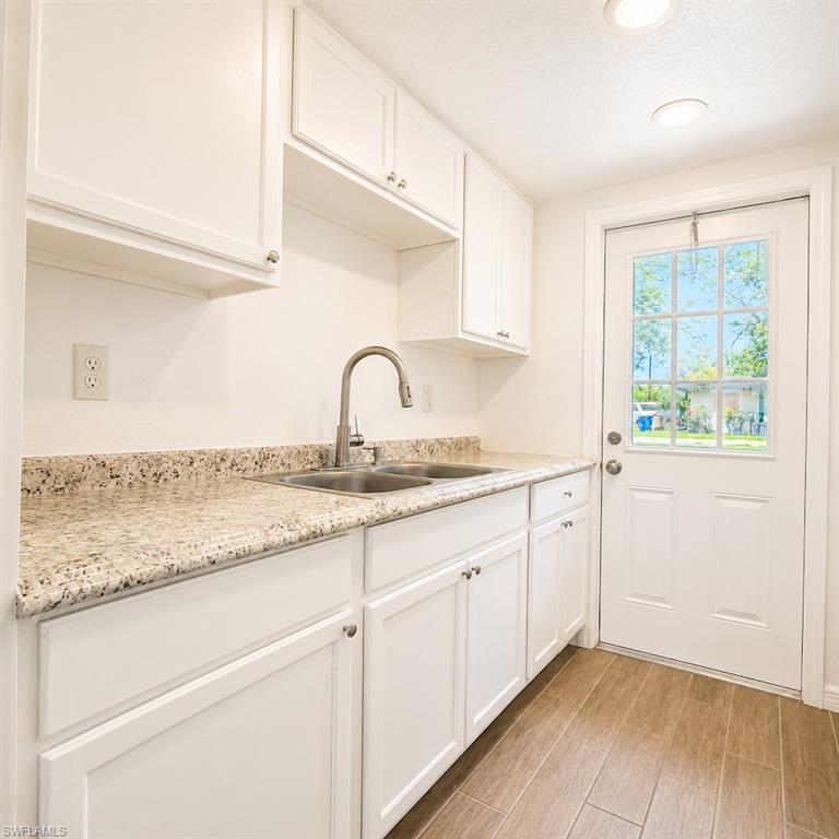 723 Burdick Ave Property Photo 4