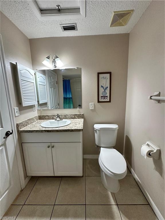 21150 Gertrude Ave N3 Property Photo 10
