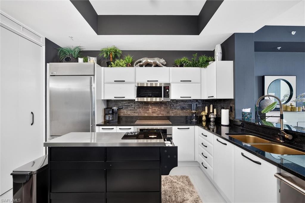 3000 Oasis Grand Blvd Mph3 Property Photo 10