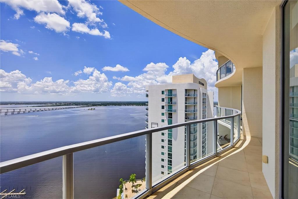 3000 Oasis Grand Blvd Mph3 Property Photo 13