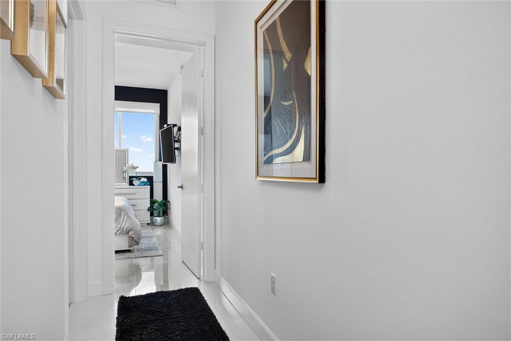 3000 Oasis Grand Blvd Mph3 Property Photo 17