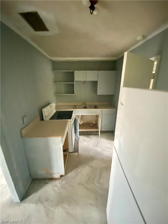 402 Miramar Rd Property Photo 5