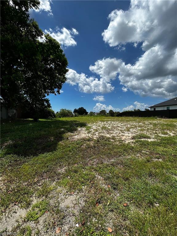 2710 Nw 4th Pl Property Photo 3