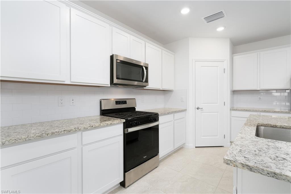 42428 Cascade Dr Property Photo 6