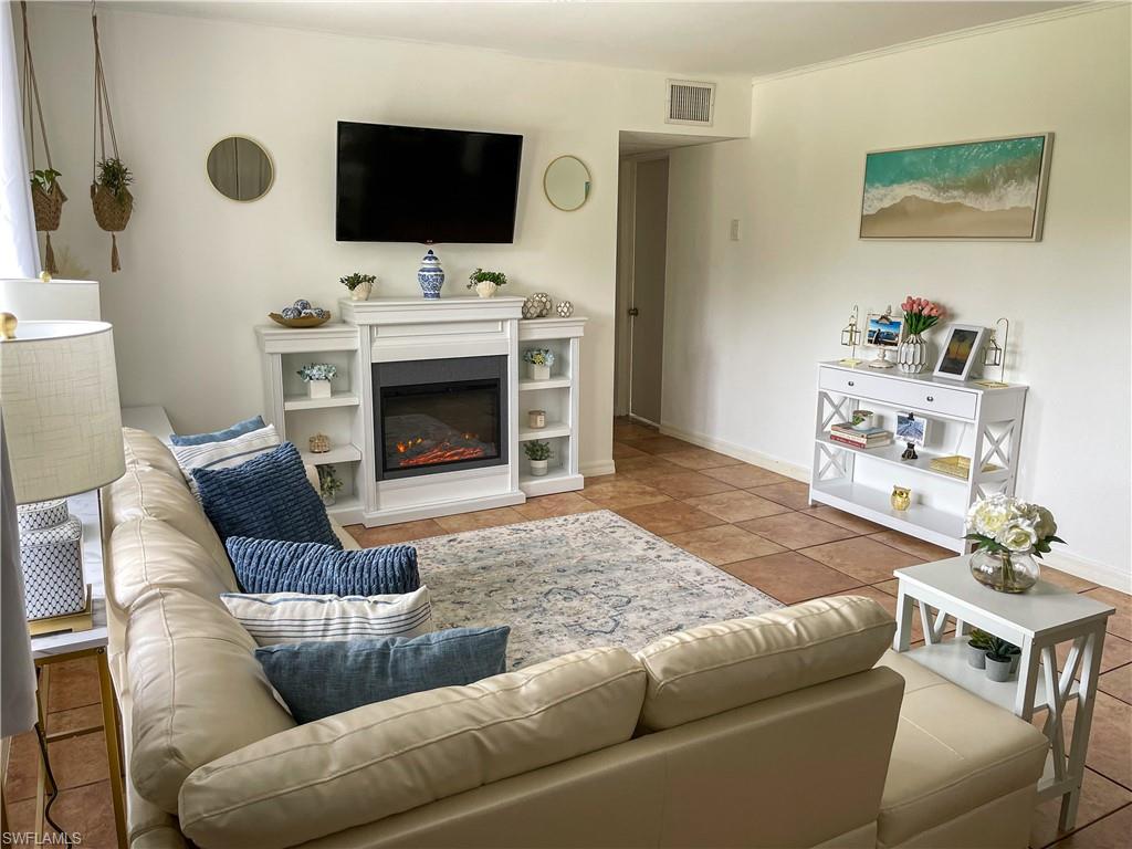 1612 Coronado RD Property Photo 1