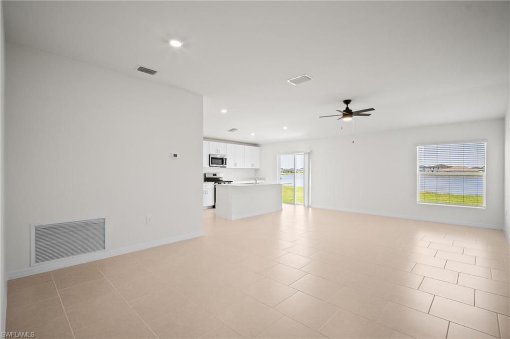 17633 Paradiso Way Property Photo 5