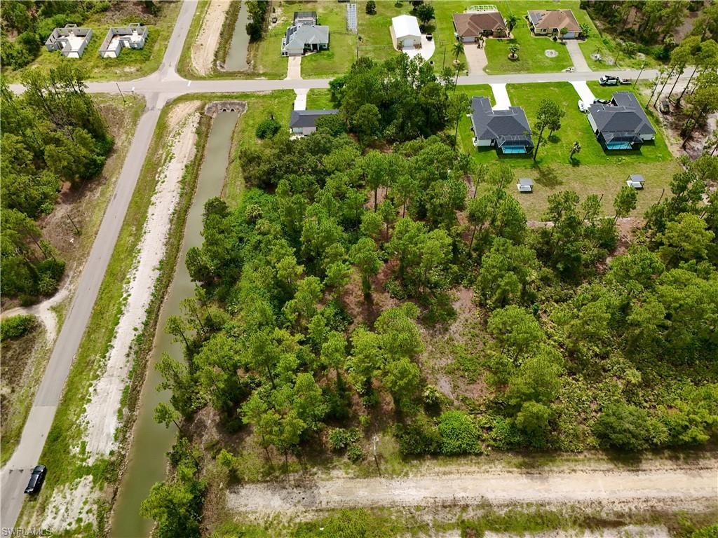 1201 Louis Ave Property Photo 21
