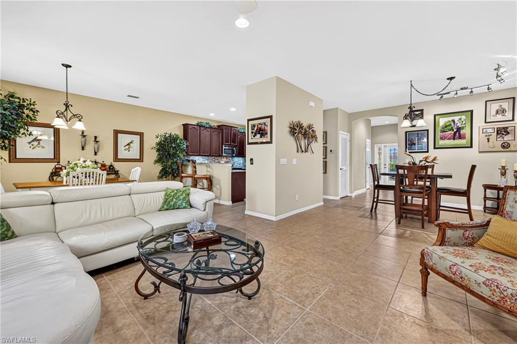 2545 Verdmont Ct Property Photo 8