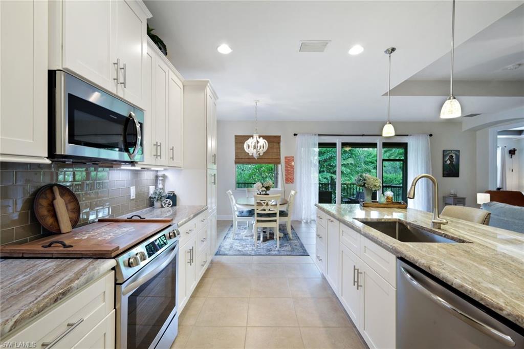 8554 Banyan Bay Blvd Property Photo 5