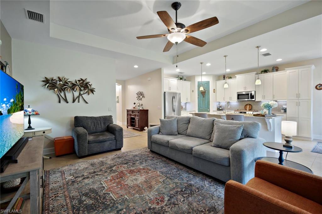 8554 Banyan Bay Blvd Property Photo 7
