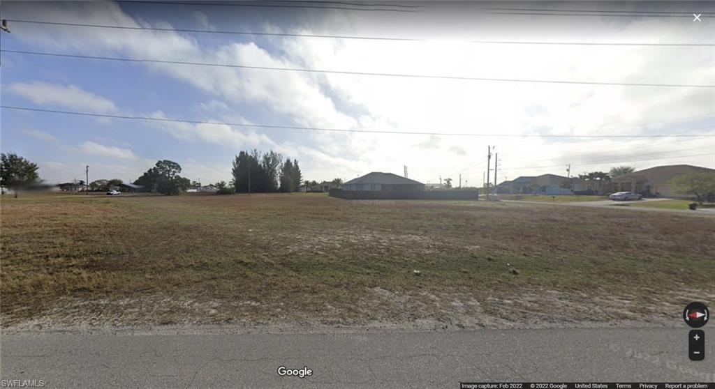 2409 Chiquita Blvd N Property Photo 2