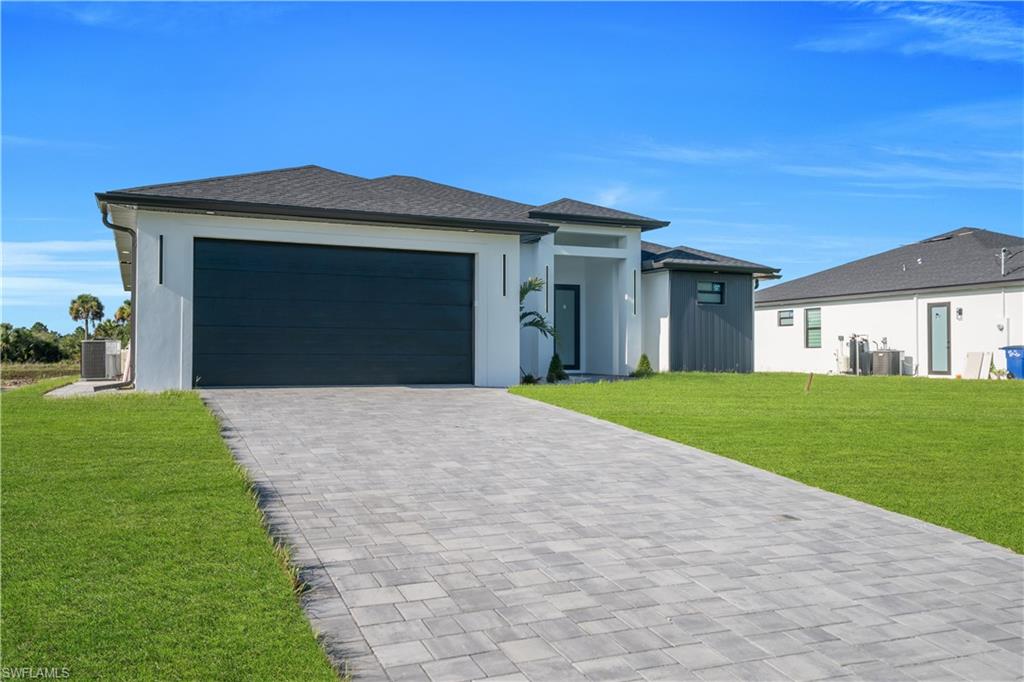 695 Whitmore Loop Property Photo 2