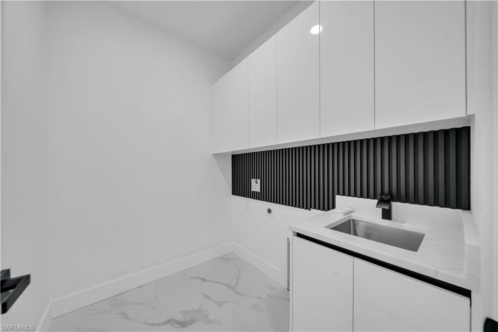 695 Whitmore Loop Property Photo 10