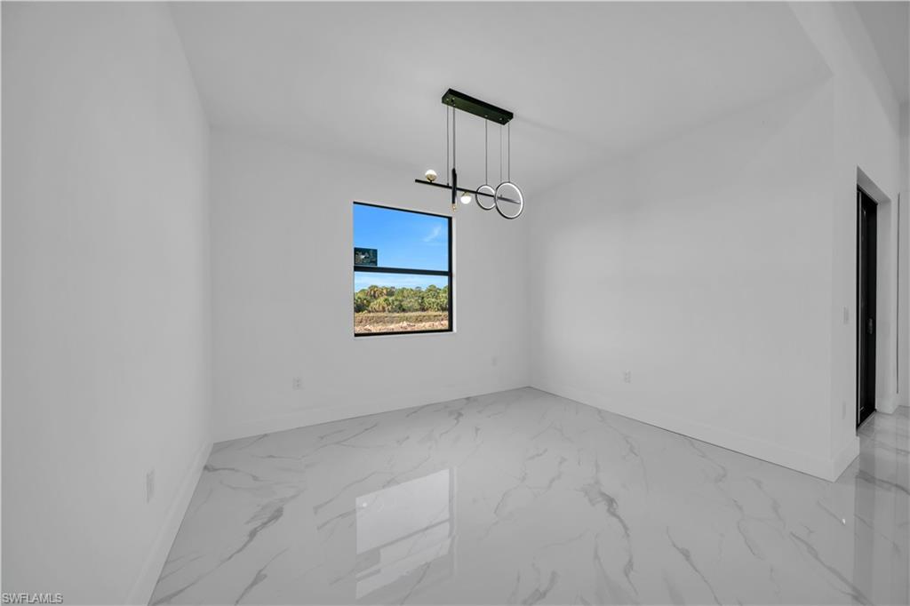 695 Whitmore Loop Property Photo 18