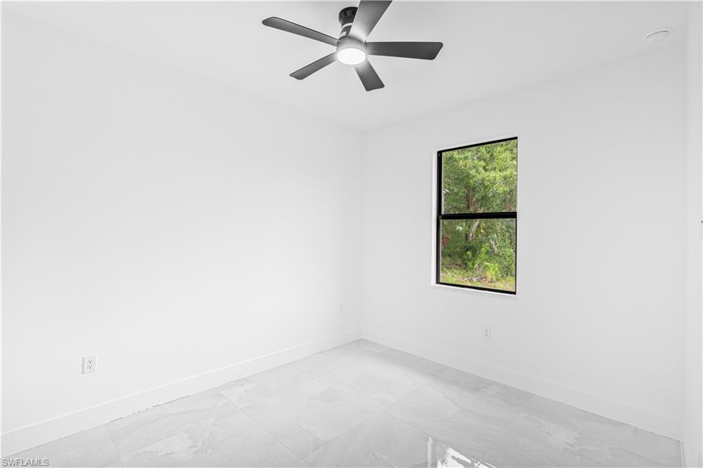 2602 Leeland Heights Blvd E Property Photo 11