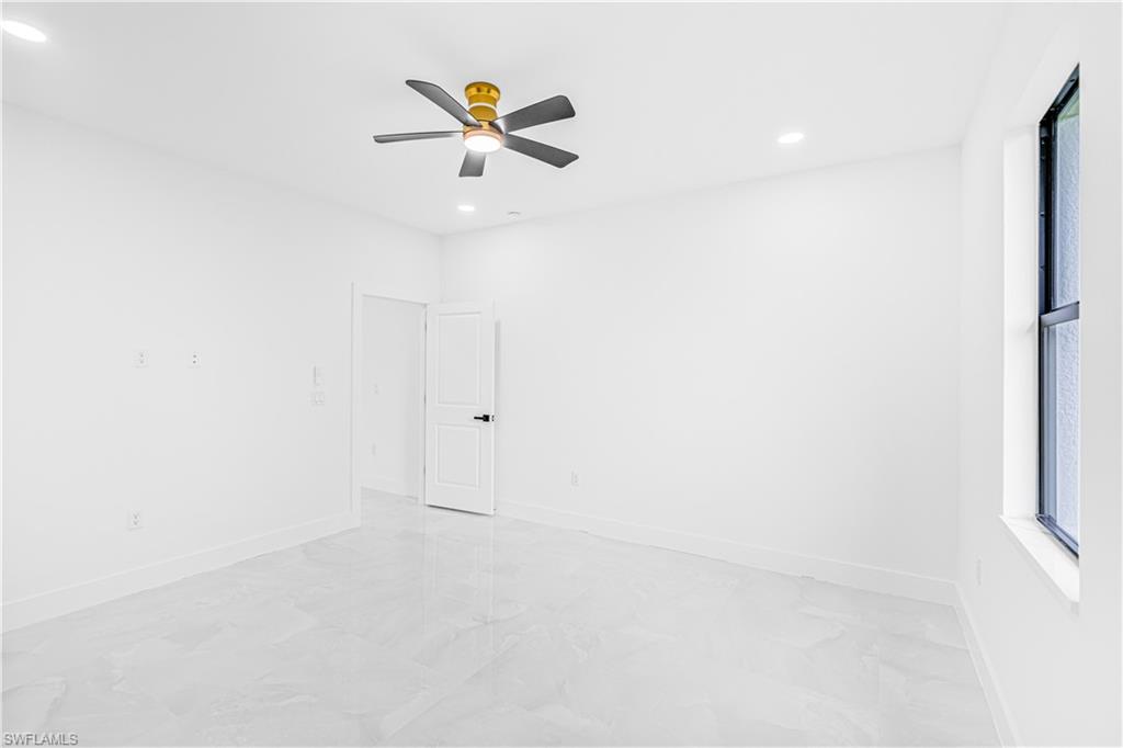 2602 Leeland Heights Blvd E Property Photo 17