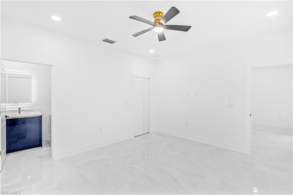 2602 Leeland Heights Blvd E Property Photo 18