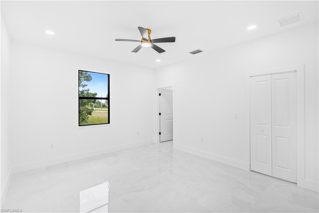 2602 Leeland Heights Blvd E Property Photo 19