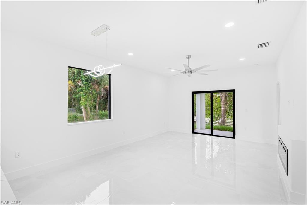 2602 Leeland Heights Blvd E Property Photo 24