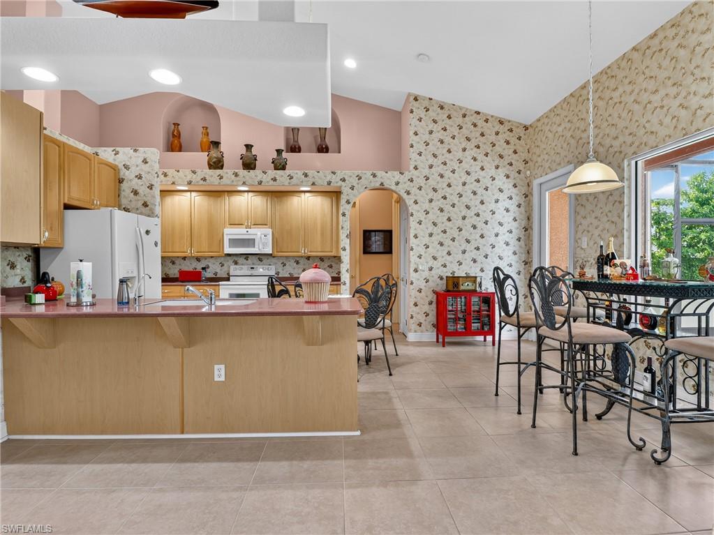 2305 Kismet Pkwy W Property Photo 15