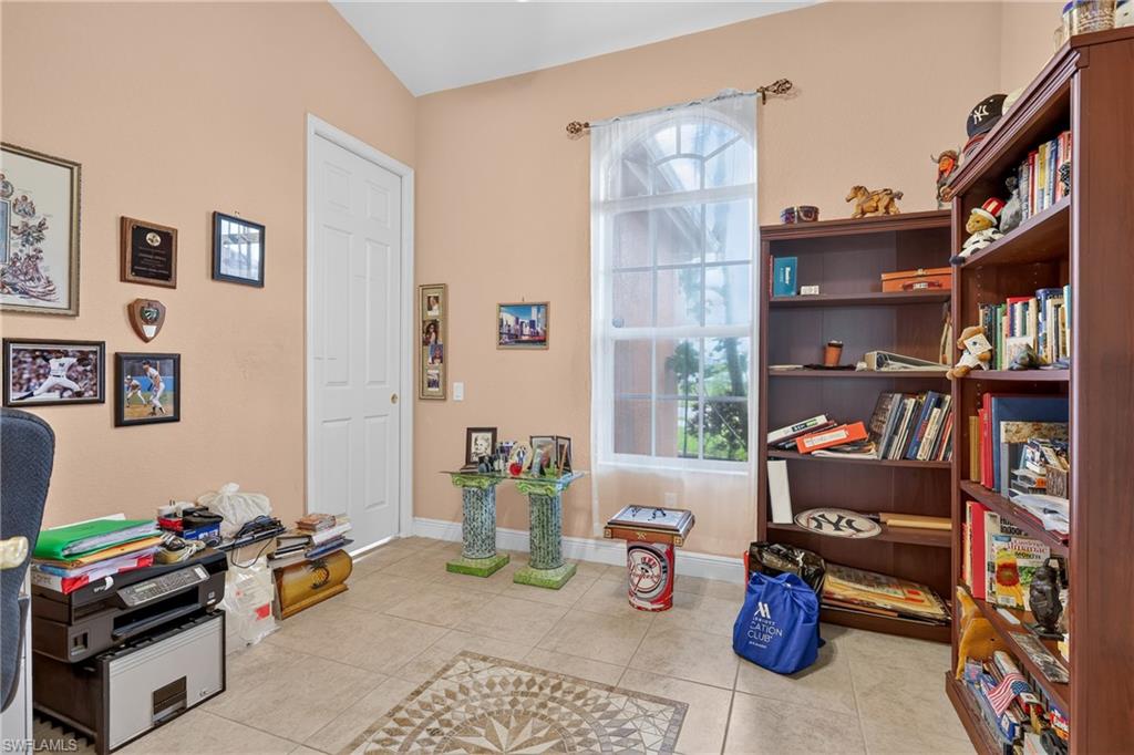 2305 Kismet Pkwy W Property Photo 18