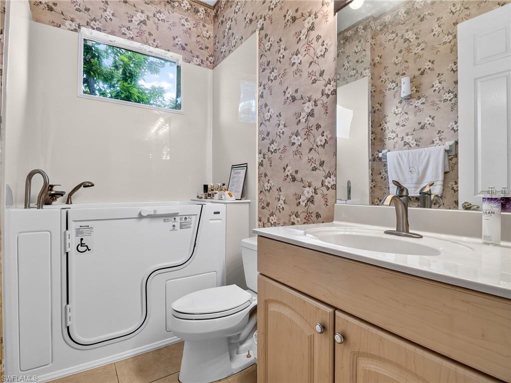 2305 Kismet Pkwy W Property Photo 32