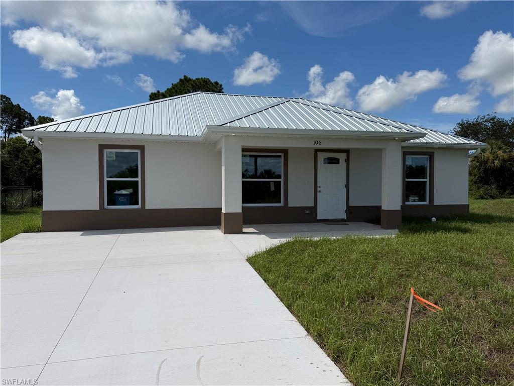 105 Concord LOOP Property Photo 1