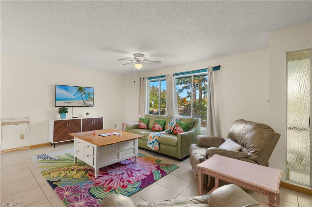 4380 Saint Clair Ave W Property Photo 4