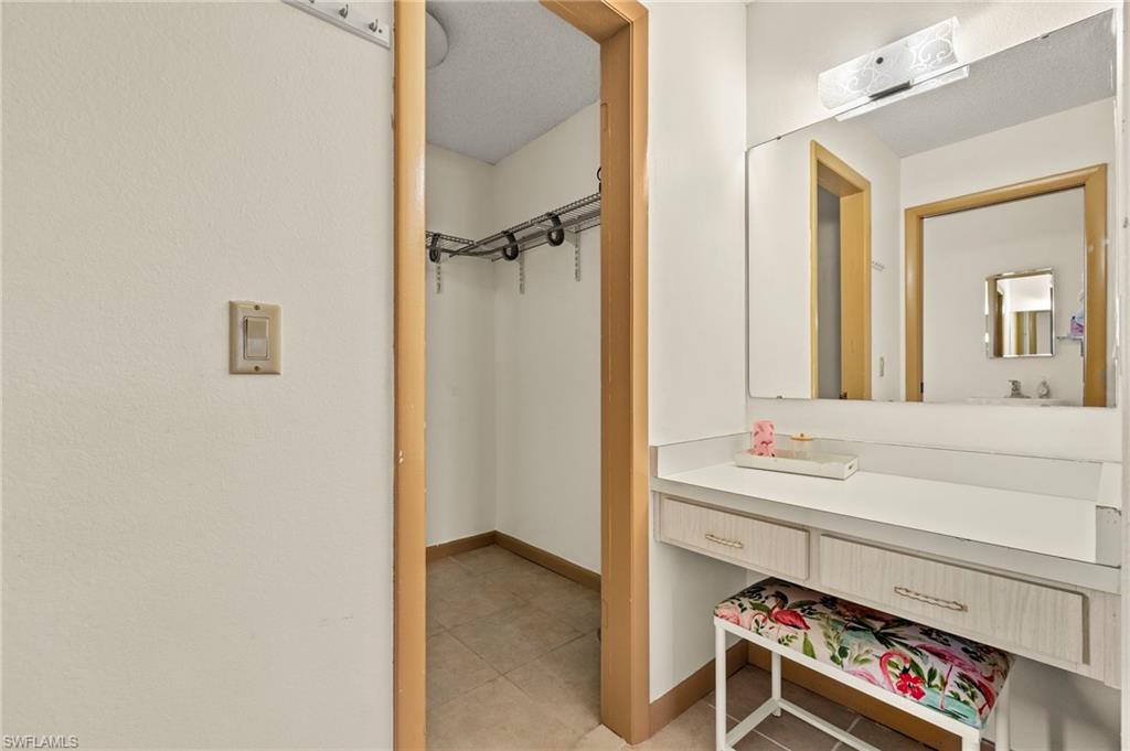 4380 Saint Clair Ave W Property Photo 15