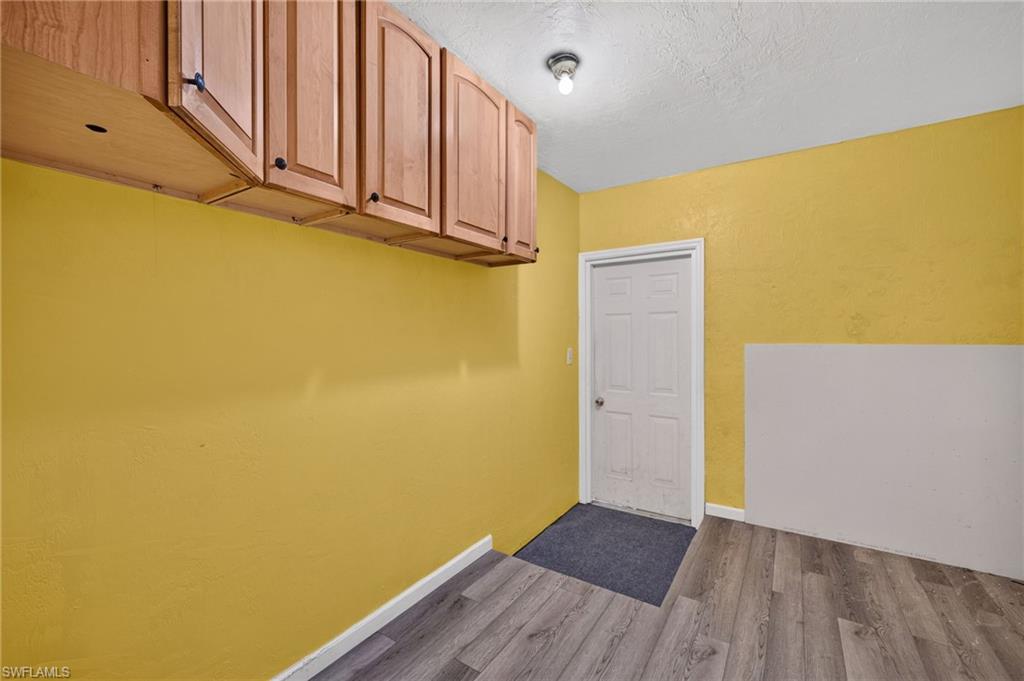 425 Muskegon Ave Property Photo 15