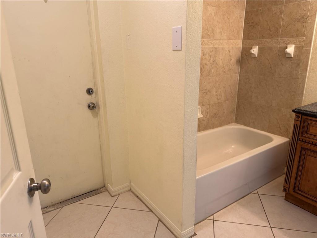 934 Garnet Ave Property Photo 12