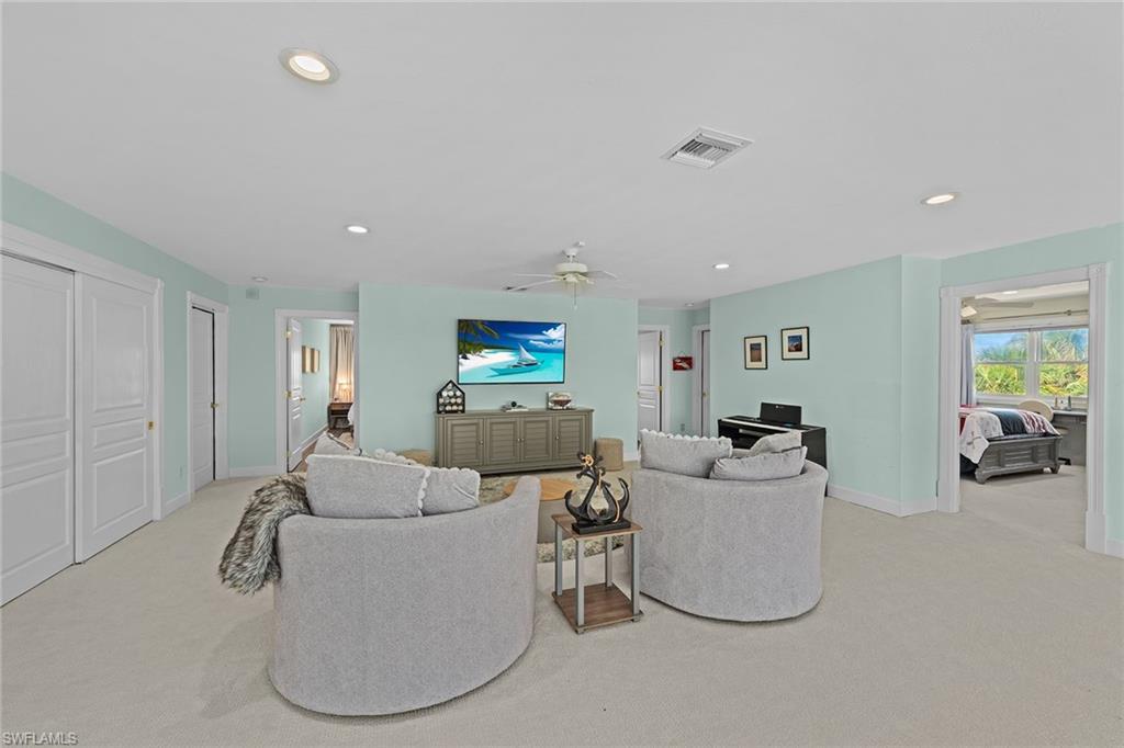660 Anchor Dr Property Photo 32