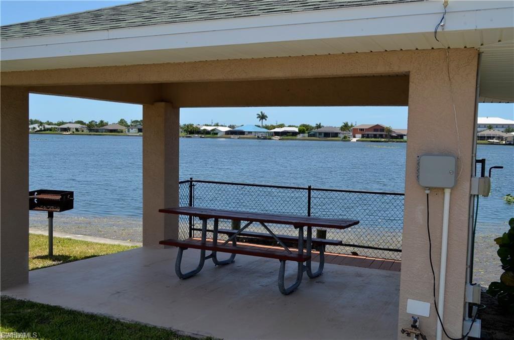 1702 Emerald Cove Dr Property Photo 21