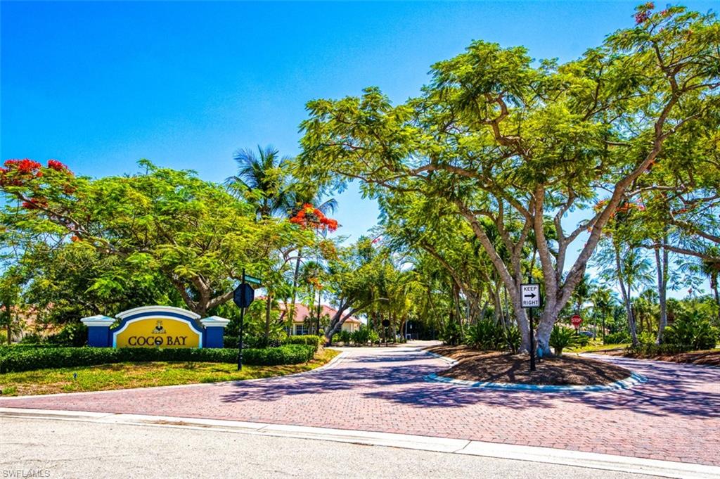 11001 Sea Tropic Ln Property Photo 21