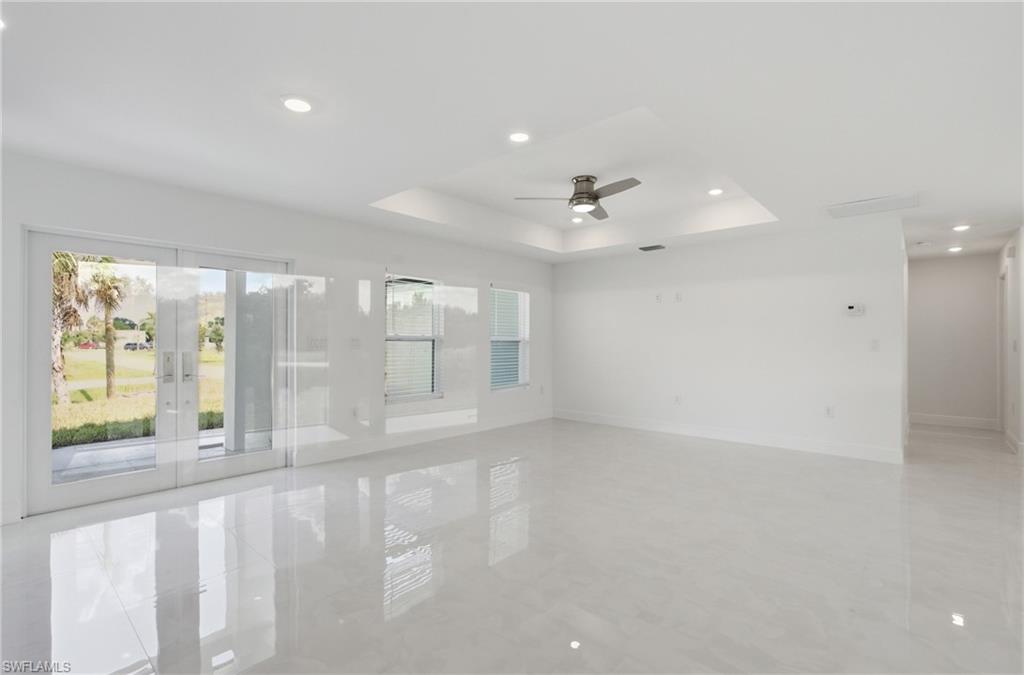 647 Whitmore Loop Property Photo 2