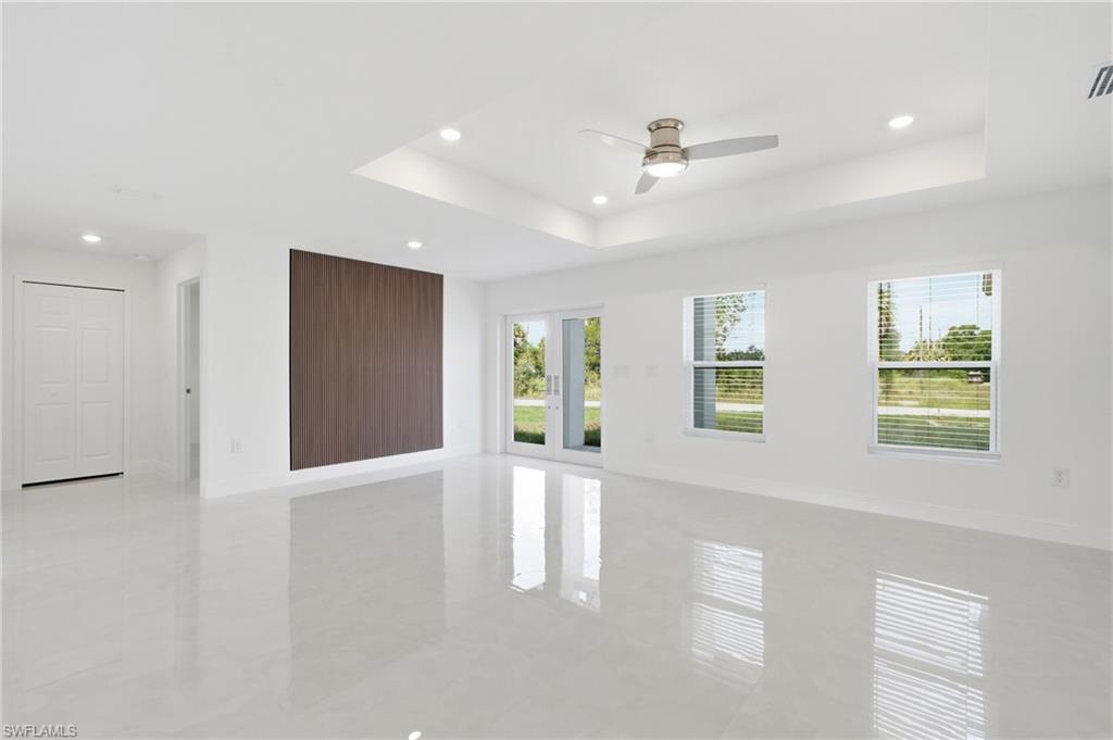 647 Whitmore Loop Property Photo 6