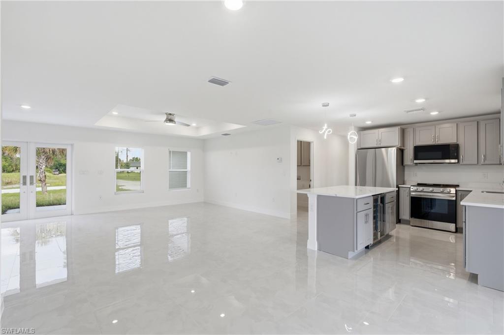 647 Whitmore Loop Property Photo 12