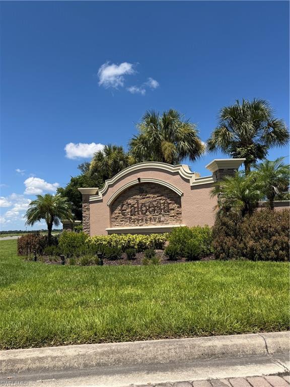 2048 Silk Bay Blvd Property Photo 2