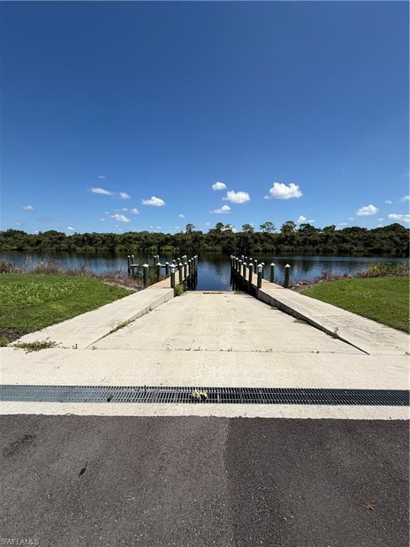 2048 Silk Bay Blvd Property Photo 6