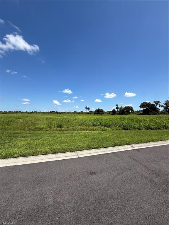 2048 Silk Bay Blvd Property Photo 7